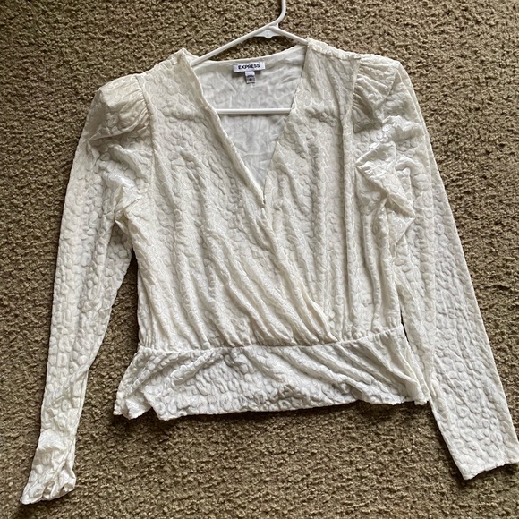 Express Tops - Express Long Sleeves Peplum Top